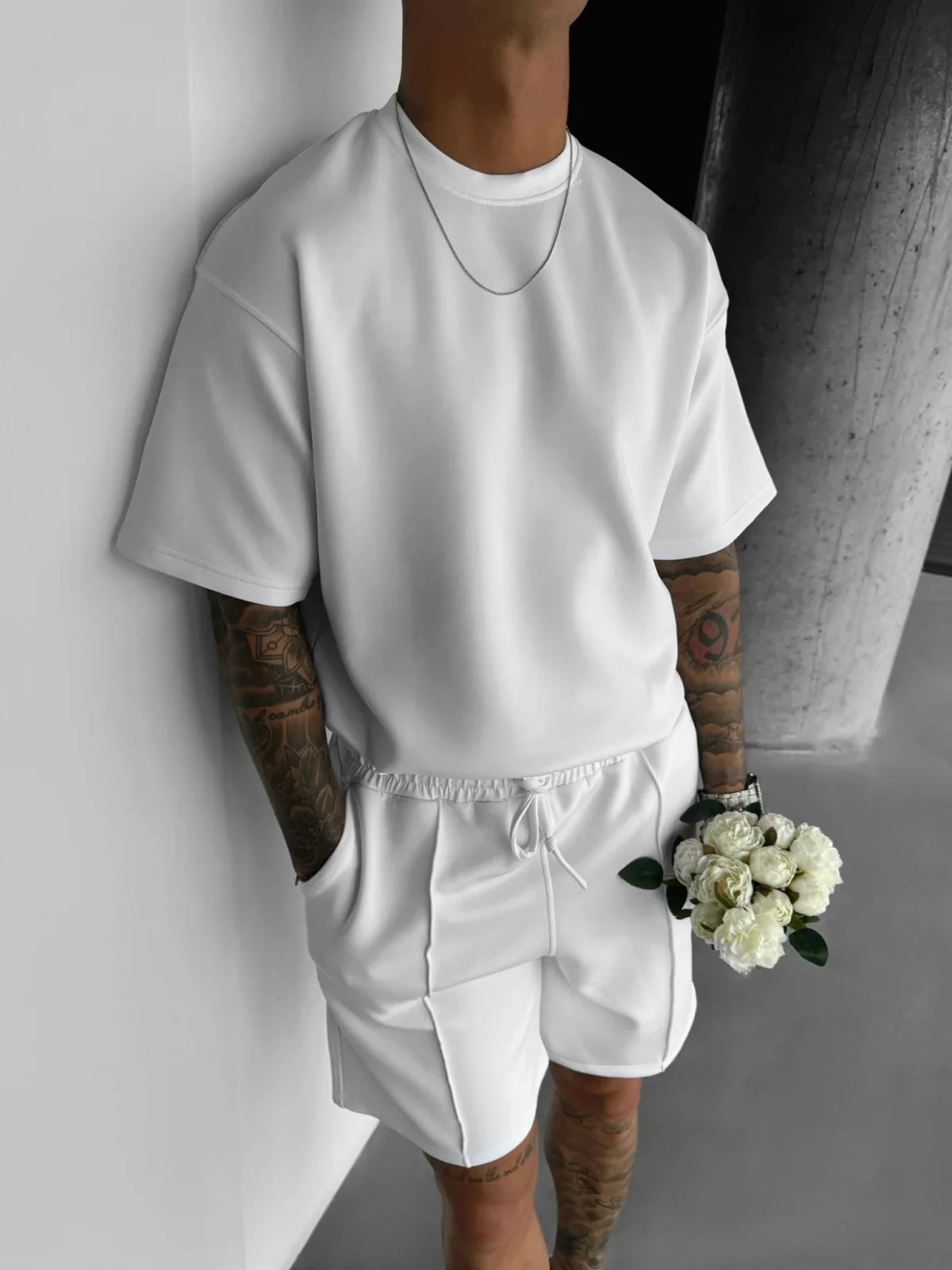 Men's Oversized Short Sleeve Set - Drawstring Shorts - Crew Neck
