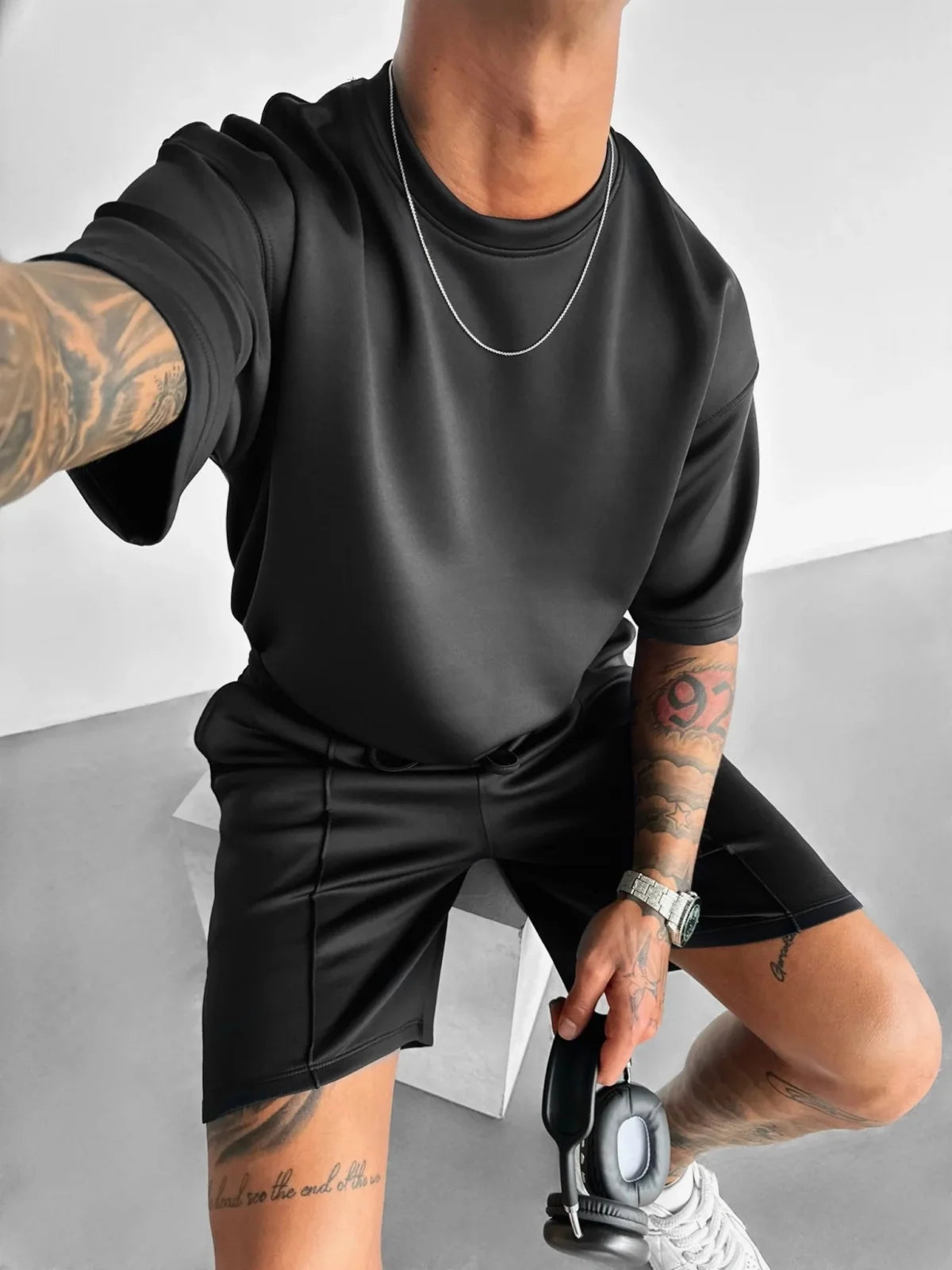 Men's Oversized Short Sleeve Set - Drawstring Shorts - Crew Neck