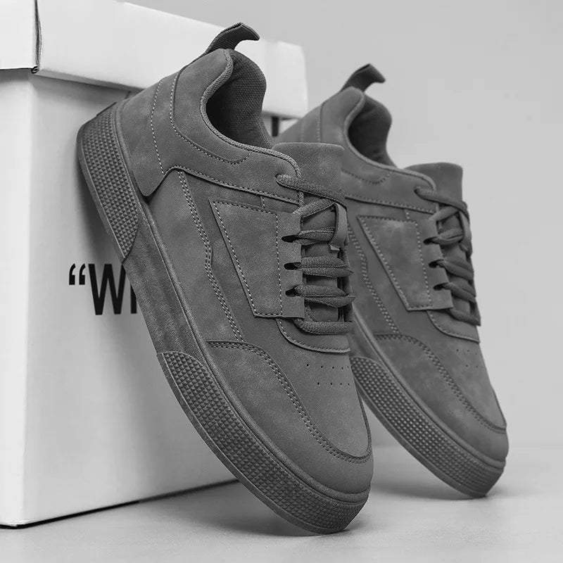 Men’s Low-Top Sneakers – Textured Panel Lace-Up Design