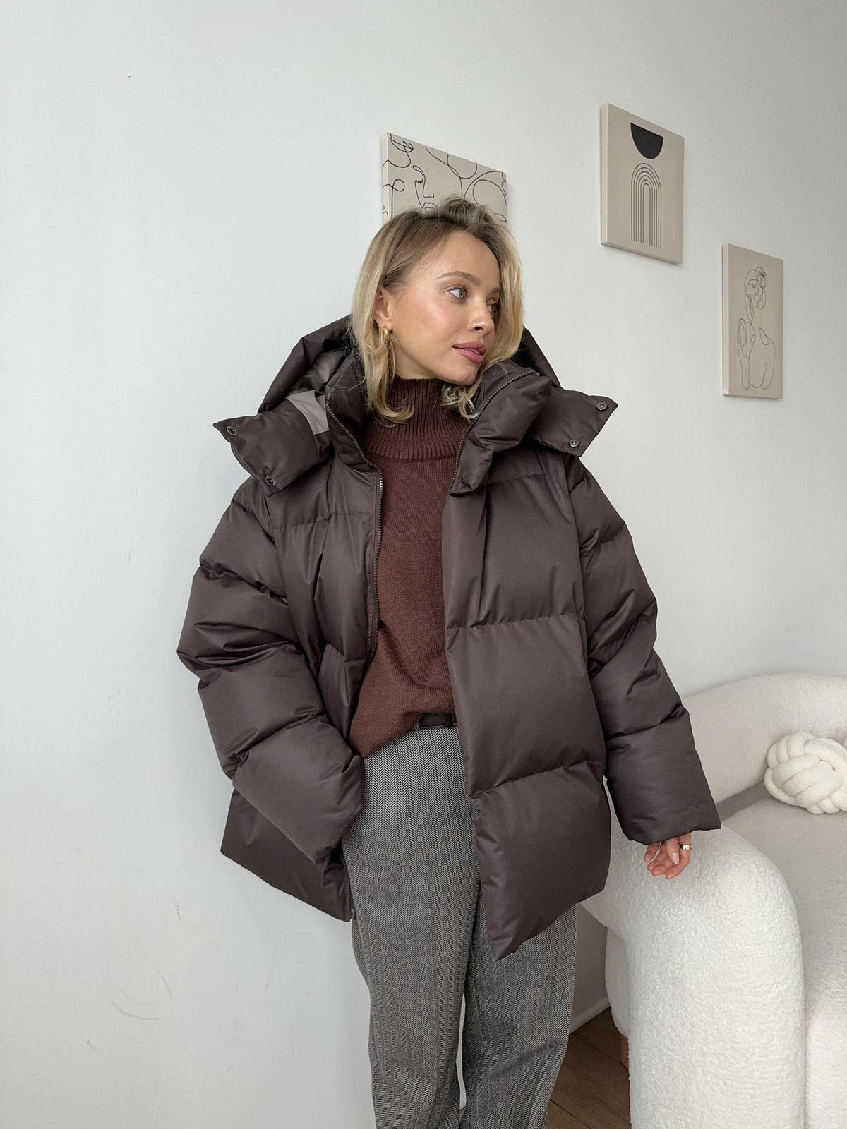 Women's Oversized Puffer Jacket - Hooded - Full Zip - Drop Shoulder