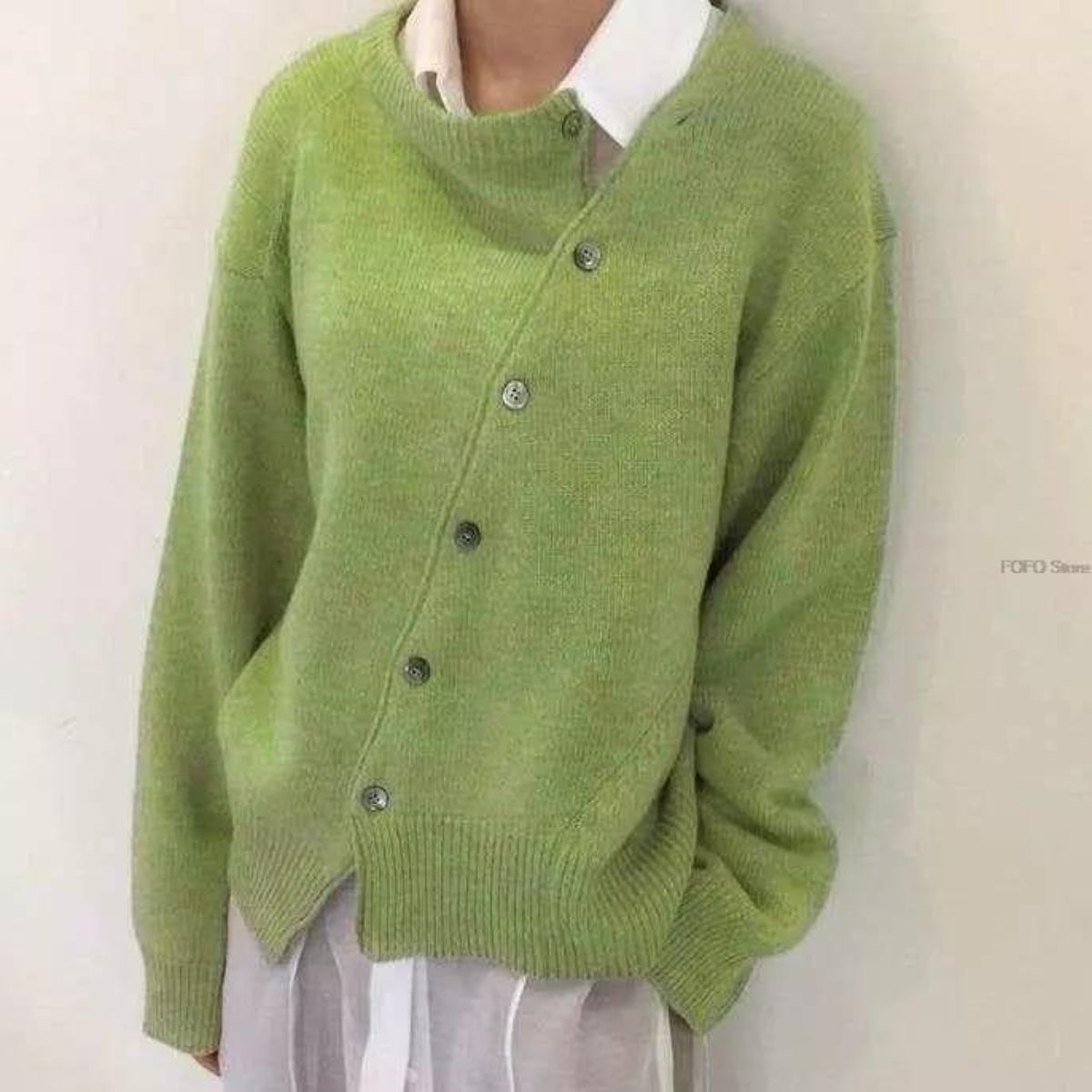 Women's Knit Cardigan - V-Neck - Button Front - Oversized - Ribbed Cuff and Hem