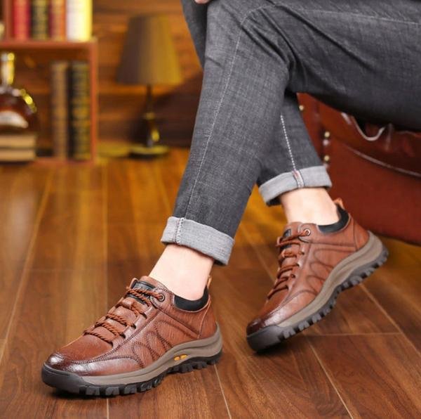 Men's Leather Lace-Up Sneakers - Athletic Sole